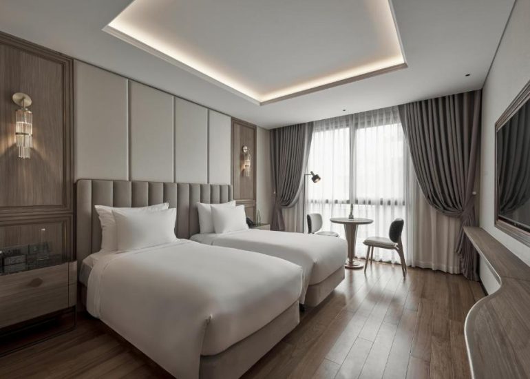 Executive Connecting Room for 4 People