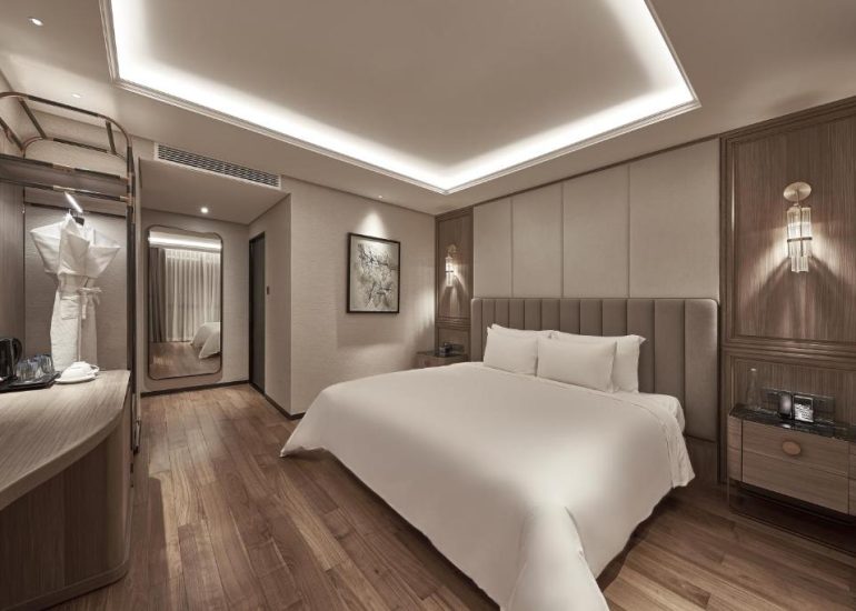 Superior King Room (No Window)